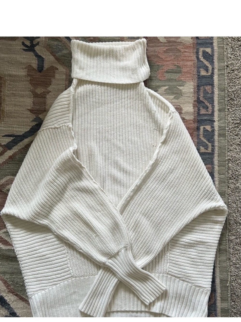 FREE PEOPLE OVERSIZED TURTLENECK SZ S